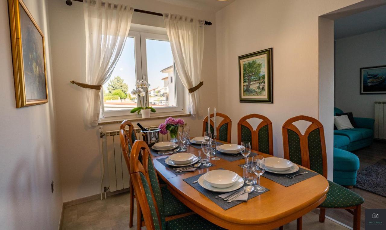 Apartman Nino Pula Exterior photo