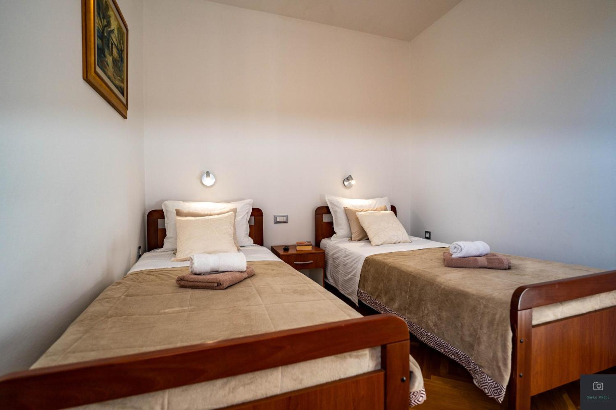 Apartman Nino Pula Exterior photo