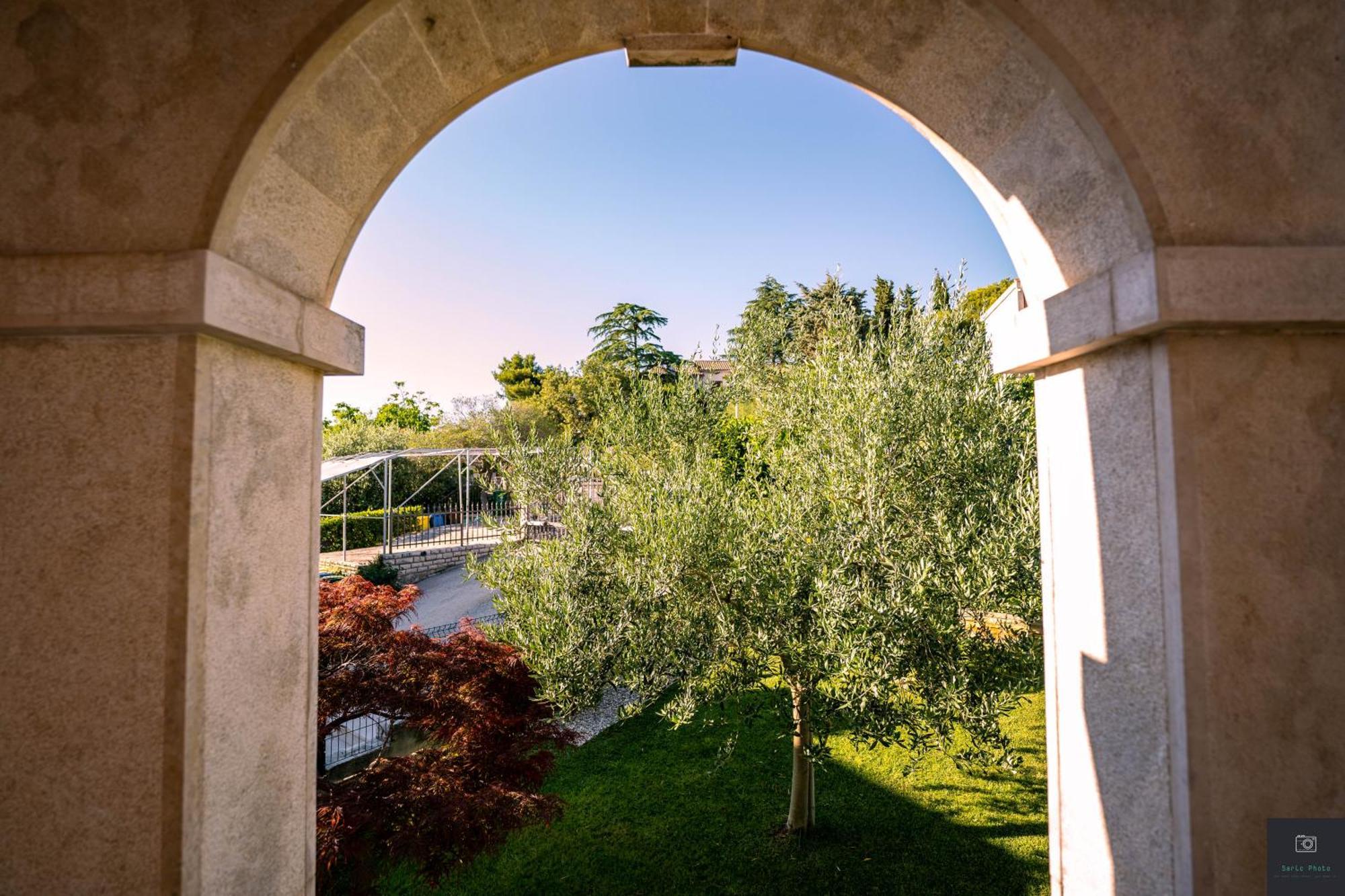 Apartman Nino Pula Exterior photo